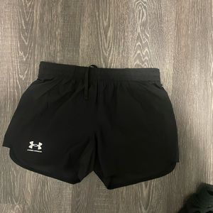 Brand new women’s under armour size medium shorts color black